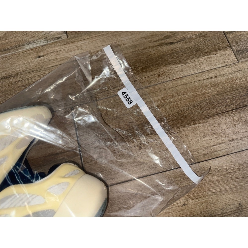 Adidas Yeezy 700 V3 Azael FW4980 Mens 4.5 Womens 6 Cream White Black Sneakers - Picture 8 of 8